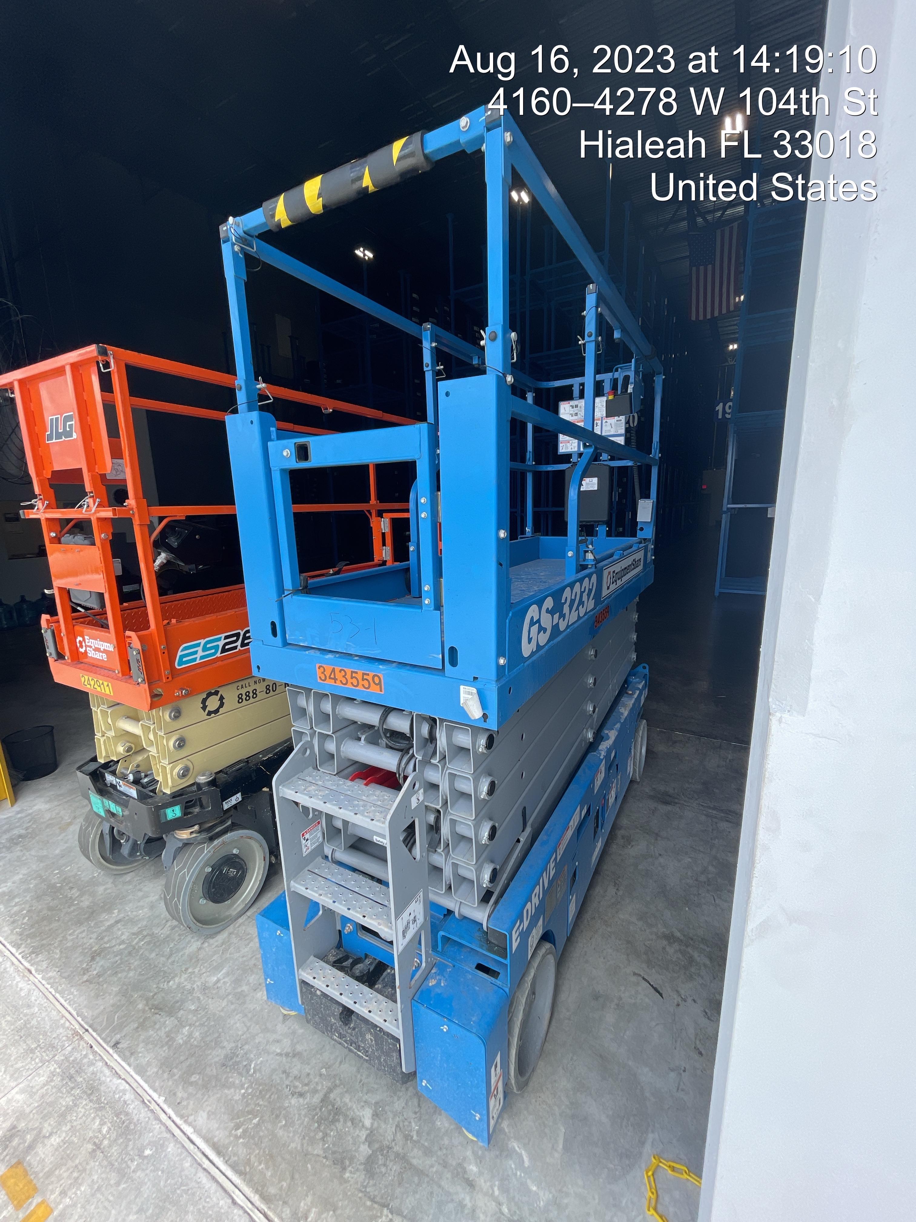 2023 GENIE GS-3232