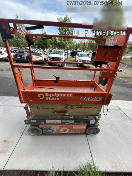 2022 JLG ES1932