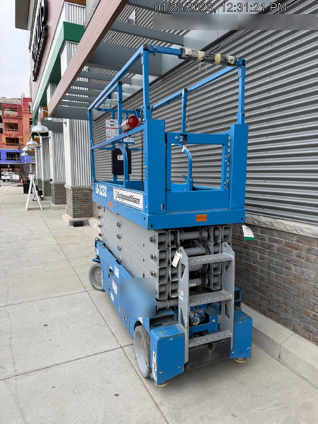 2022 GENIE GS-3232