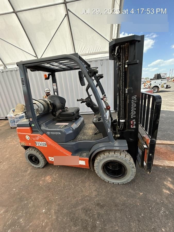 2022 TOYOTA 50-8FGU25