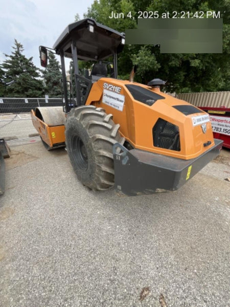 2023 CASE SV211E