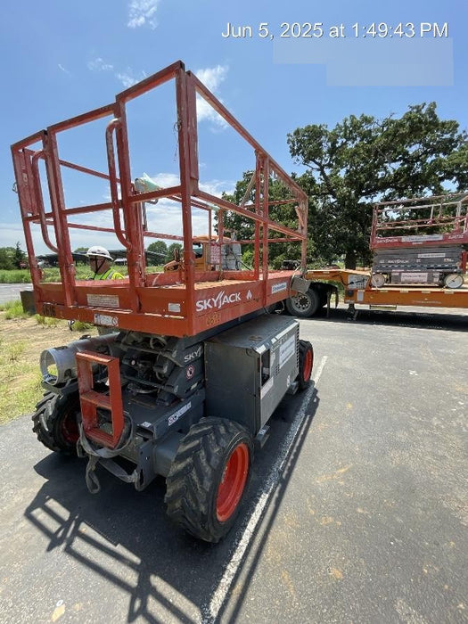 2017 SKYJACK SJ6832 RT