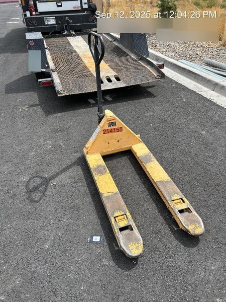 2022 CROWN 5,500lb Manual Pallet Jack - Crown