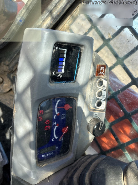 2019 Kubota SVL95-2SC Cab/Heat/Air, Standard Tracks, Standard Flow, Hydraulic QC 80" HD w/ Smooth Cutting Edge