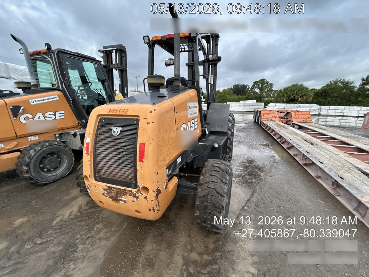2022 CASE 586H