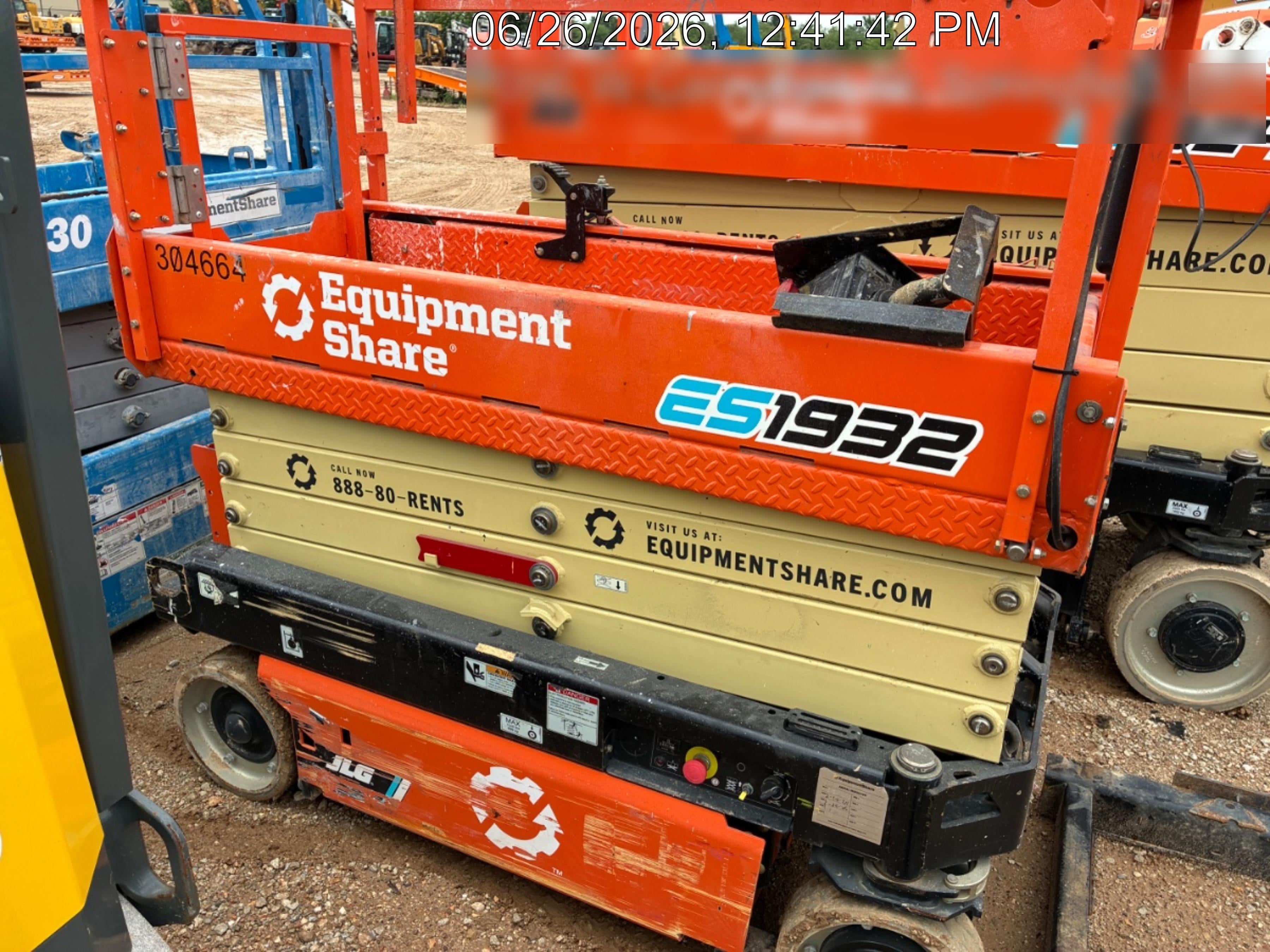 2023 JLG ES1932