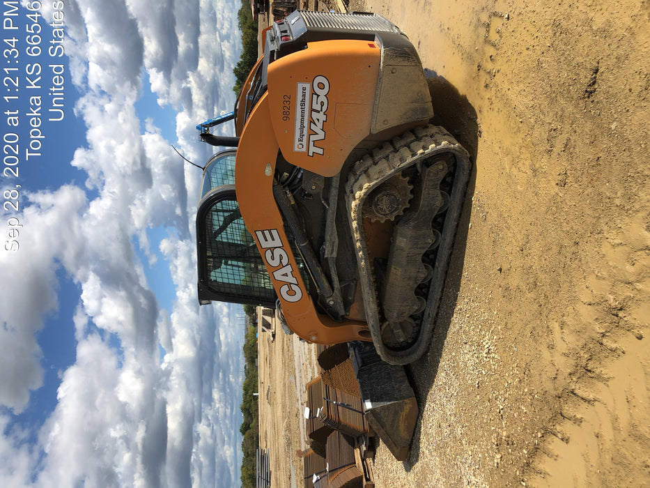 2020 Case TV450 761042 E-H Controls, 761031 ISO/H 2-Speed Controls, 761035 Performance Package Front Electric, 761206 Hydraulic Coupler, 761045 Cab Heat/AC, 761062 Air Ride Seat, 761201 HD Light Package, 761048 Engine Block Heater, 8500147 450mm (17.7 in.) 78" OTW Tracks