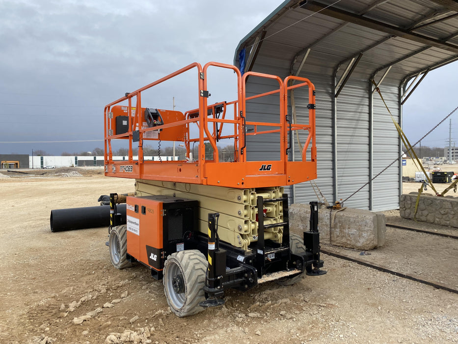 2021 JLG RT4069