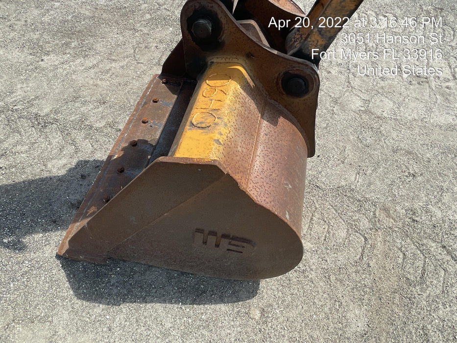 2015 Case CX80C CLOSED CAB, A/C,RUBBER TRACKS PADS,7'-2" ARM,THUMB