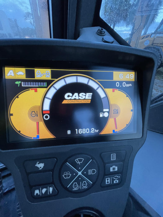 2018 Case CX80C CLOSED CAB, A/C, RUBBER TRACKS PADS, 7'-2" ARM