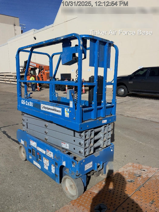 2019 Genie GS-1930 Fixed rails with chain Entry