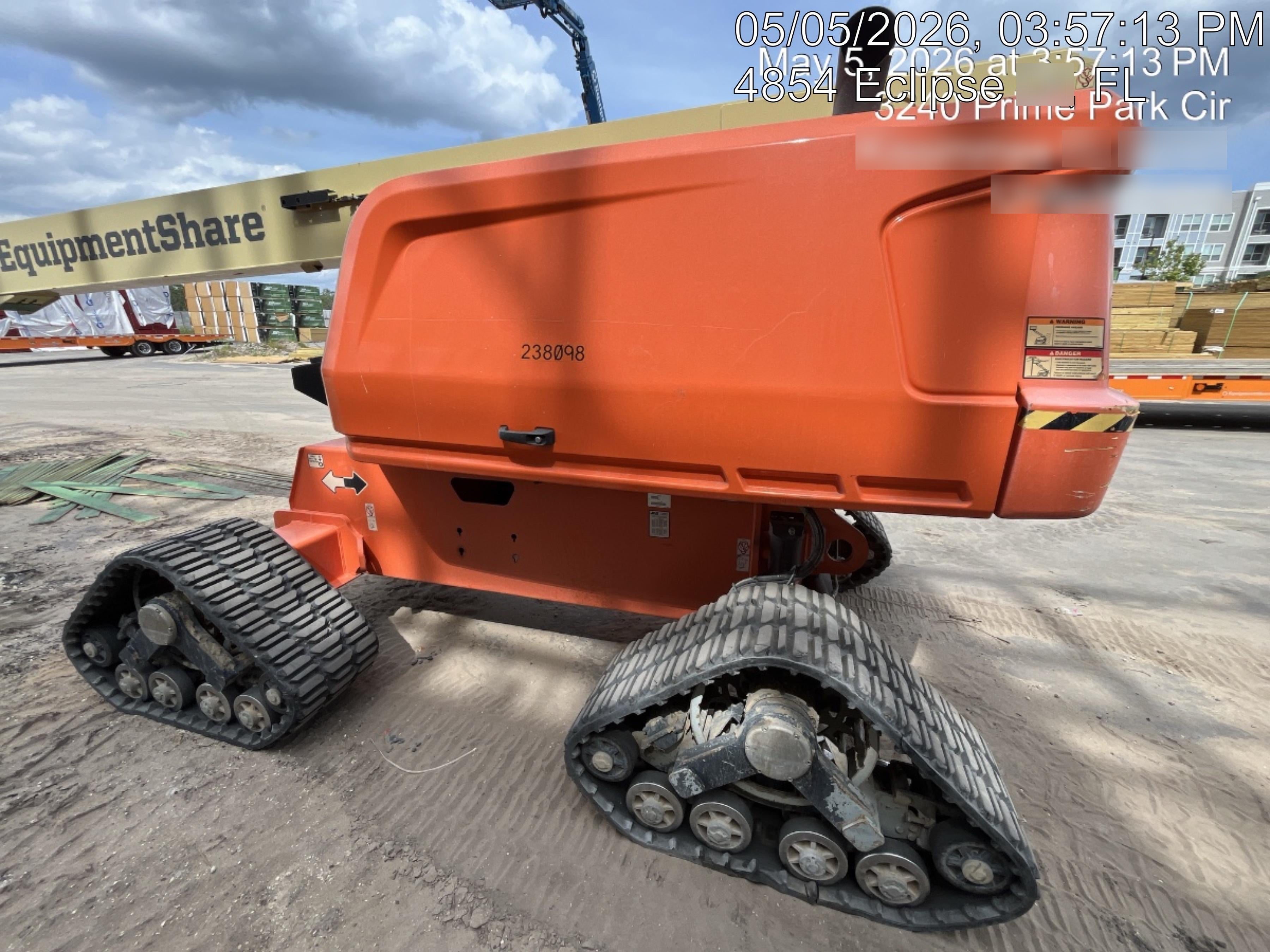 2022 JLG 660SJ Quad Track