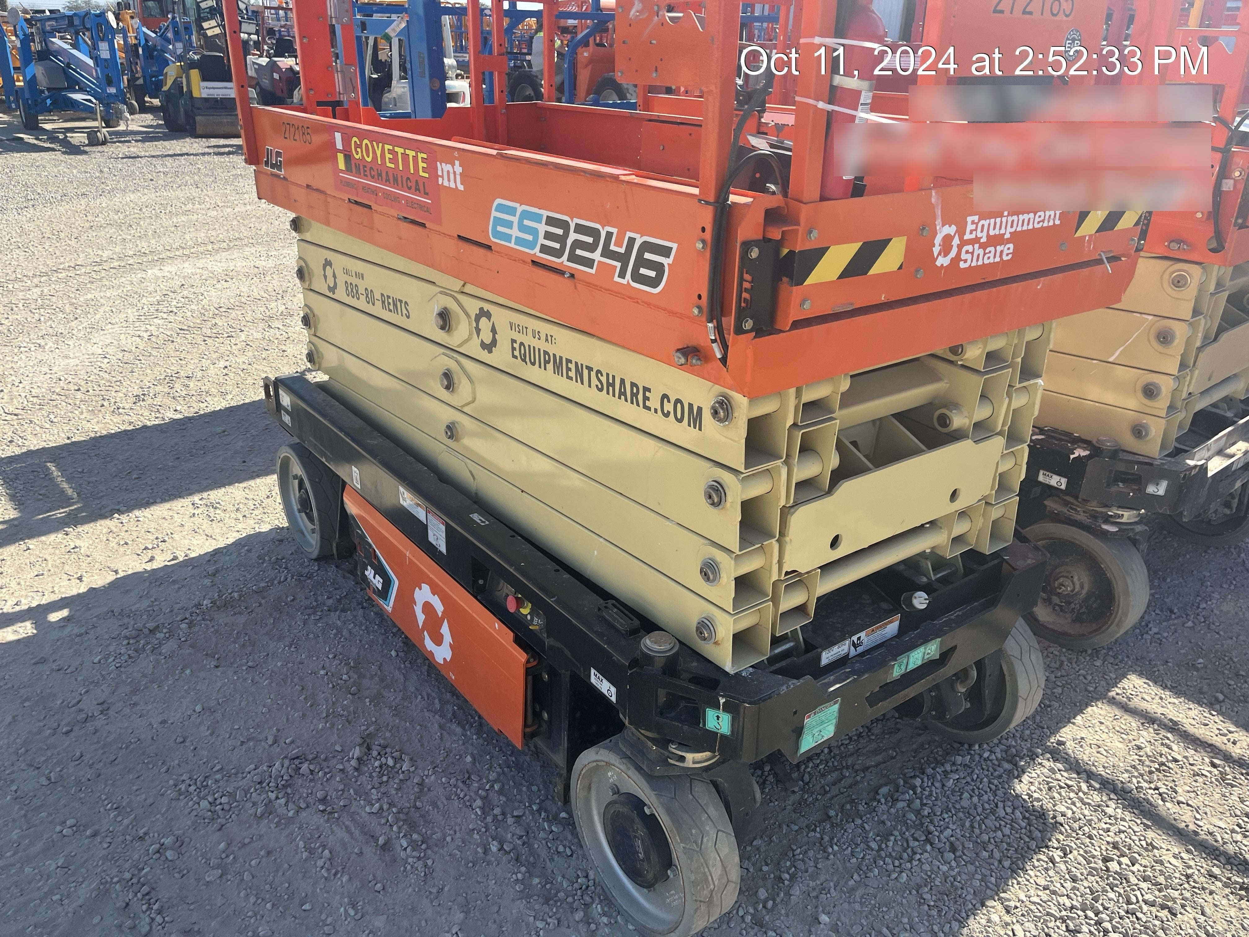2022 JLG ES3246