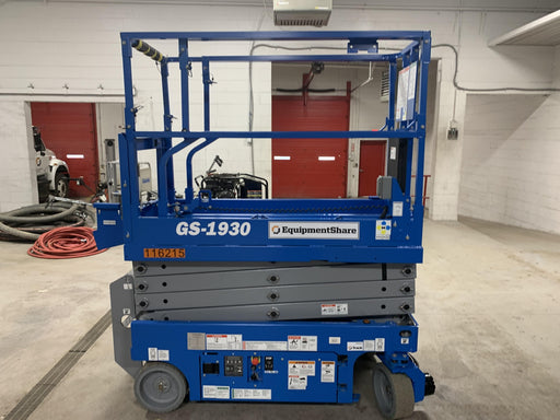 2020 Genie GS-1930 Solid Non Marking Tires, Beacon, Folding rails with half height swing gate