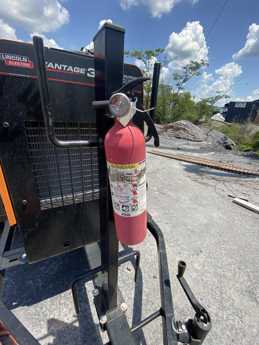 2021 Lincoln Electric Vantage 322 Vantage 322 Ready Pak 3 w/ Decals, ORANGE (includes trailer, cable rack, fender light kit) NO Telematics