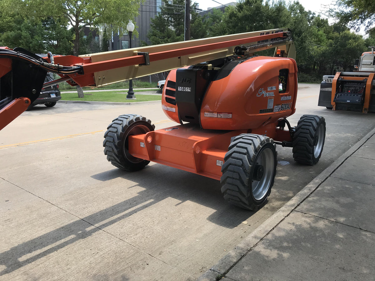 2021 JLG 600AJ
