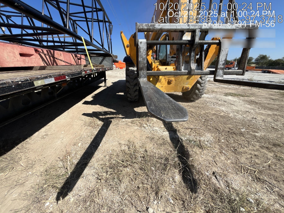 2019 JCB 510-56 Open ROPS, 74 HP, Solid Tires, Worklights, Beacon, Aux Hydraulics, Lifting Eye 66" Carriage/60" Forks