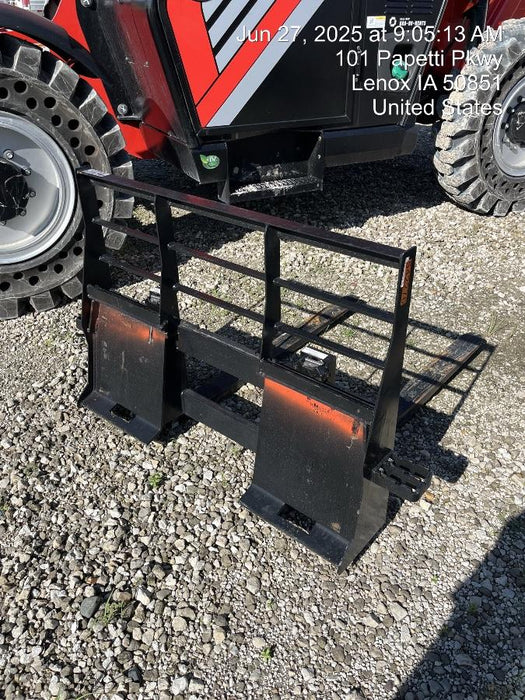 2025 ARROW MATERIAL HANDLING 24" Pallet Fork Frame