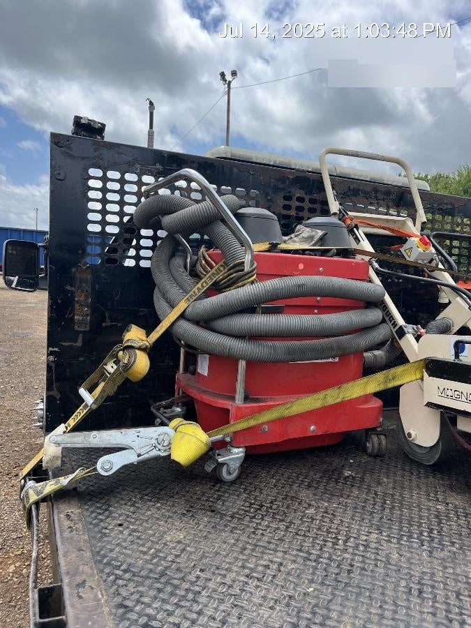 2020 EDCO VAC-200