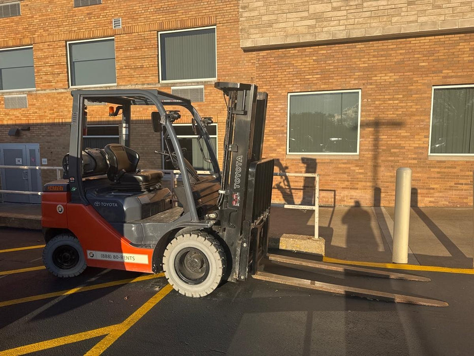 2022 TOYOTA 50-8FGU25