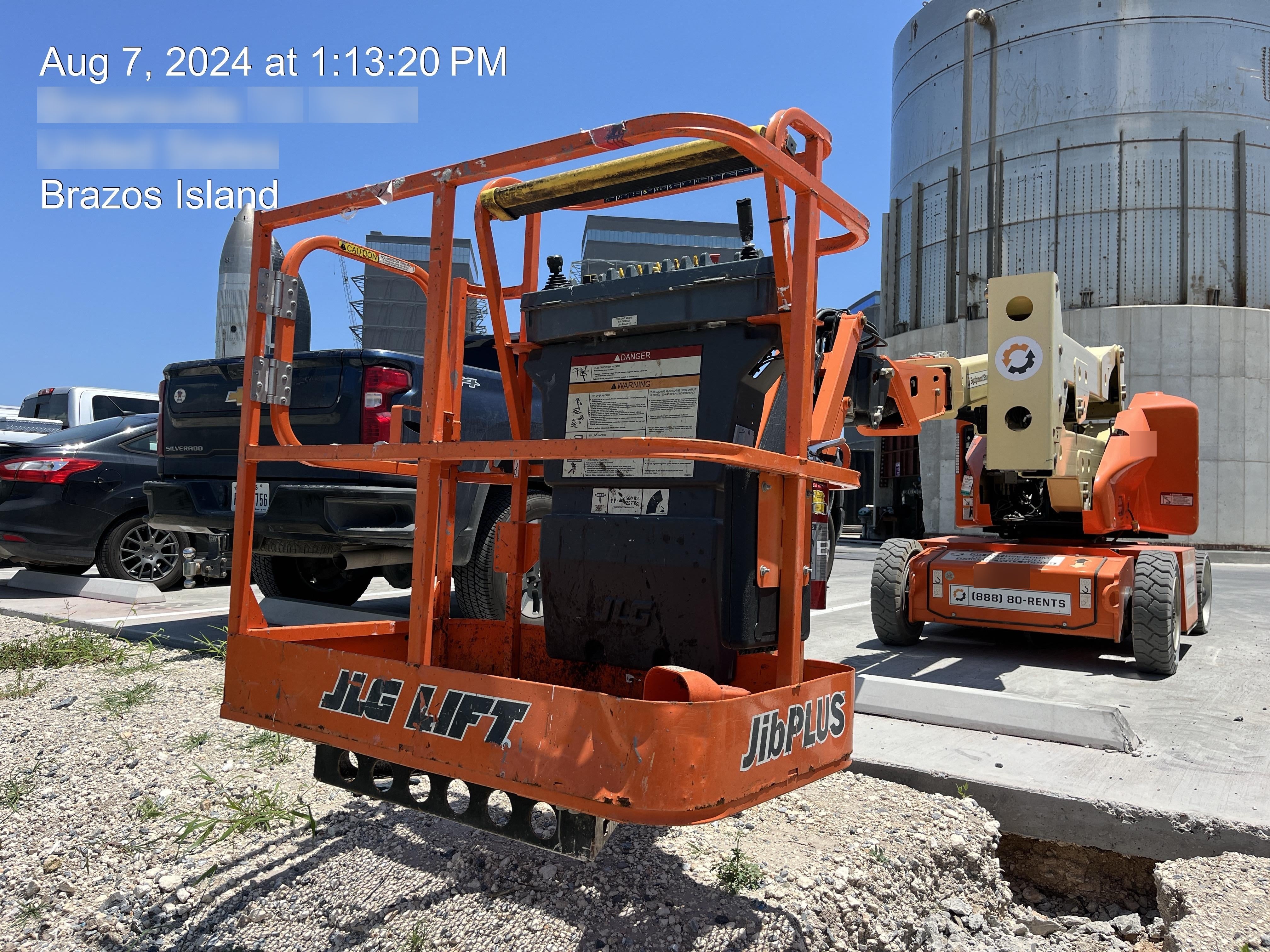 2019 JLG E400AJPN
