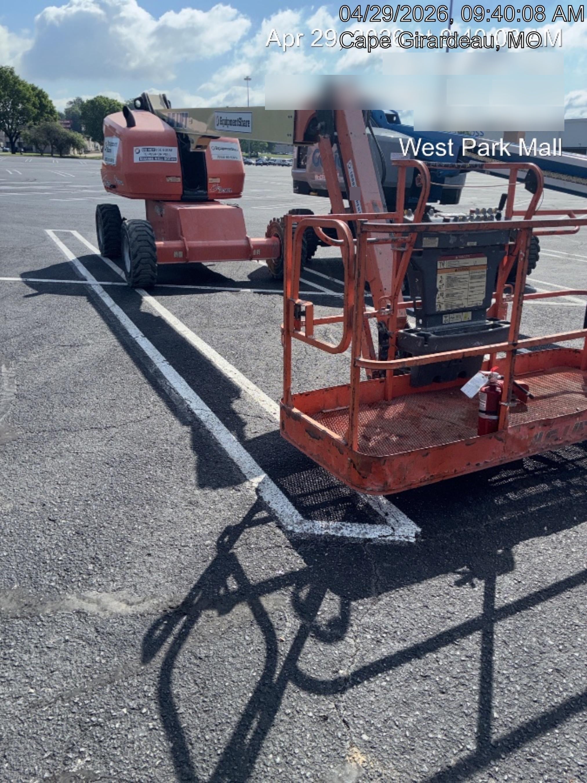 2019 JLG 460SJ