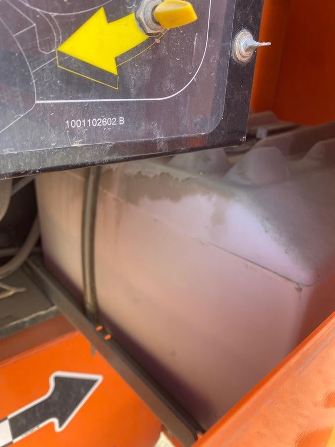 2019 JLG 860SJ