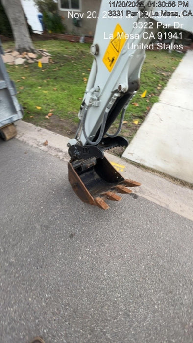 2023 TAKEUCHI TB216R