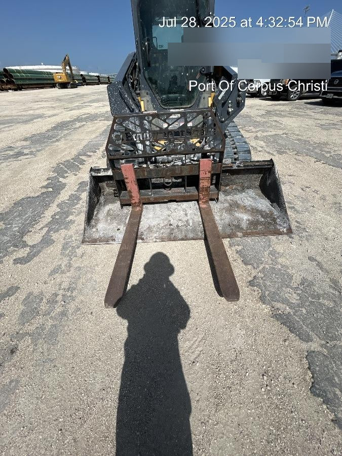 2020 EMKAY 48" Pallet Forks - Emkay