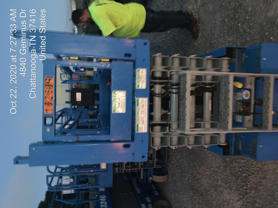 2020 Genie GS-3232 Standard, Folding half height swing gate, 800W Inverter