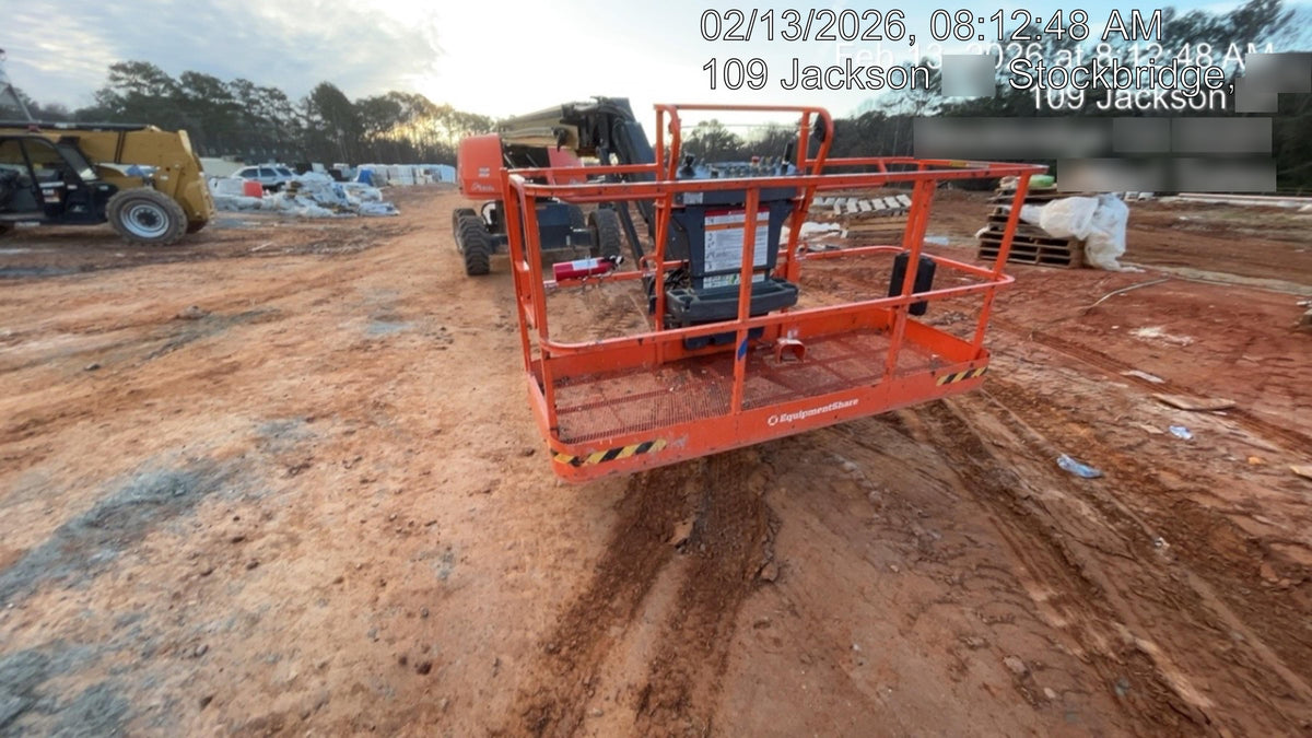 2023 JLG 660SJ