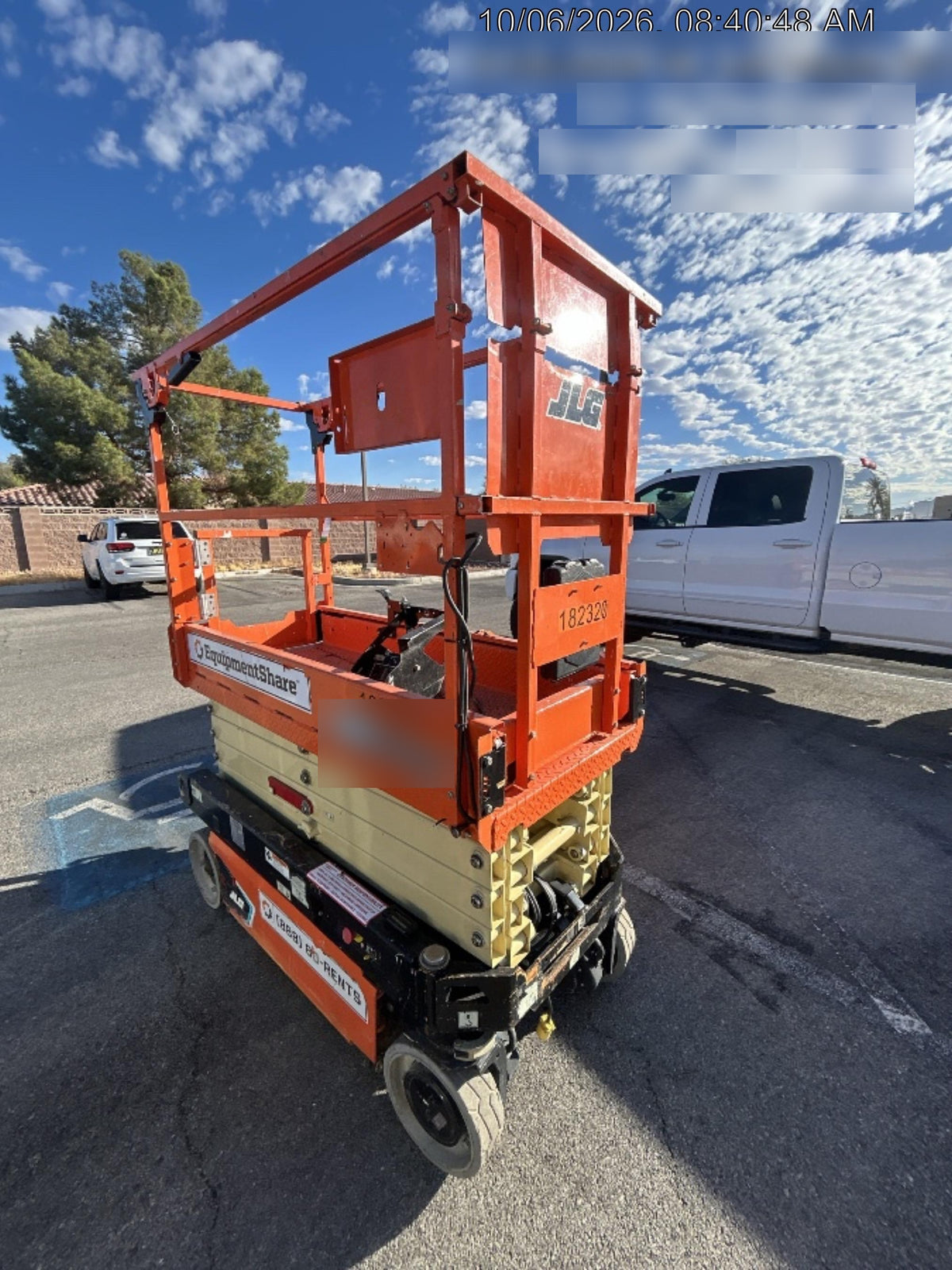 2021 JLG ES1932