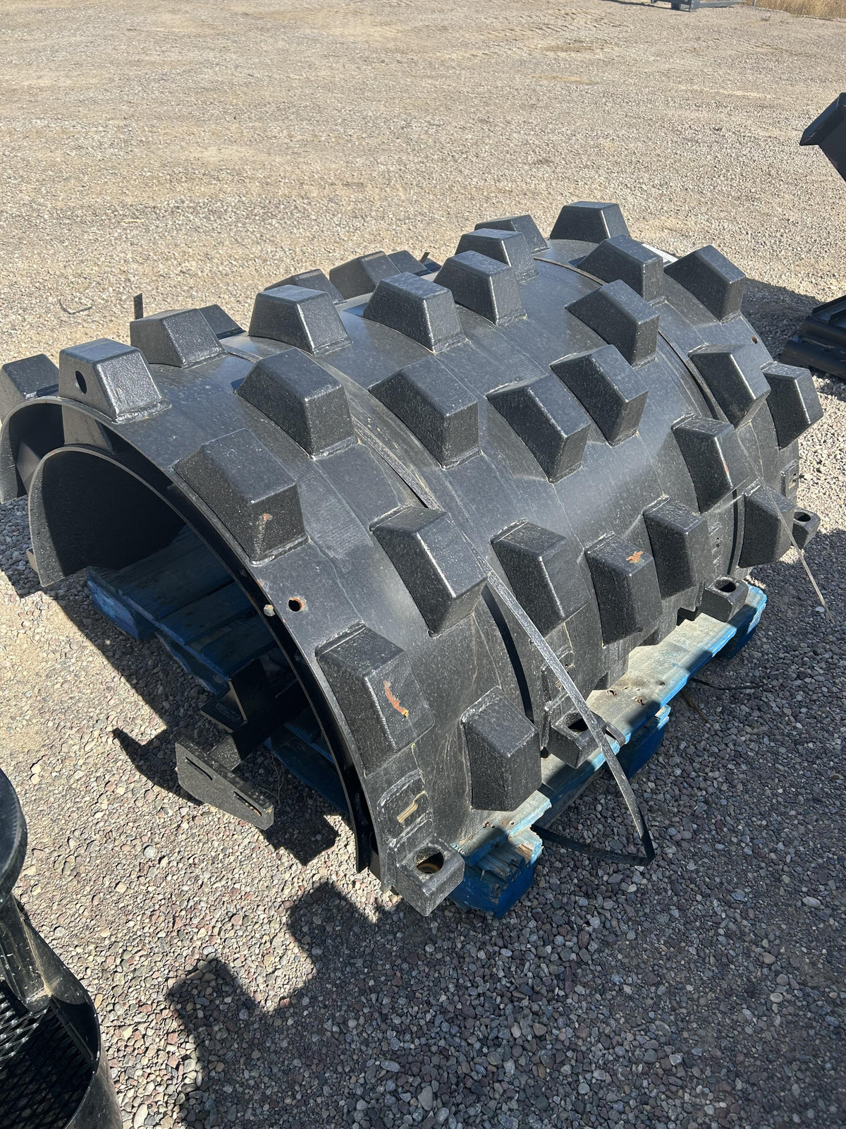 2026 DYNAPAC CA1300D 54" Shell Kit 4812330069