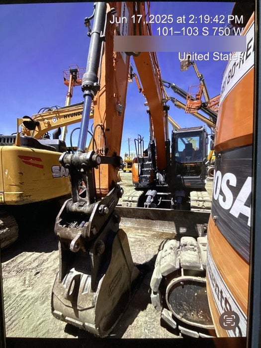 2020 DOOSAN 24" Bucket-Doosan