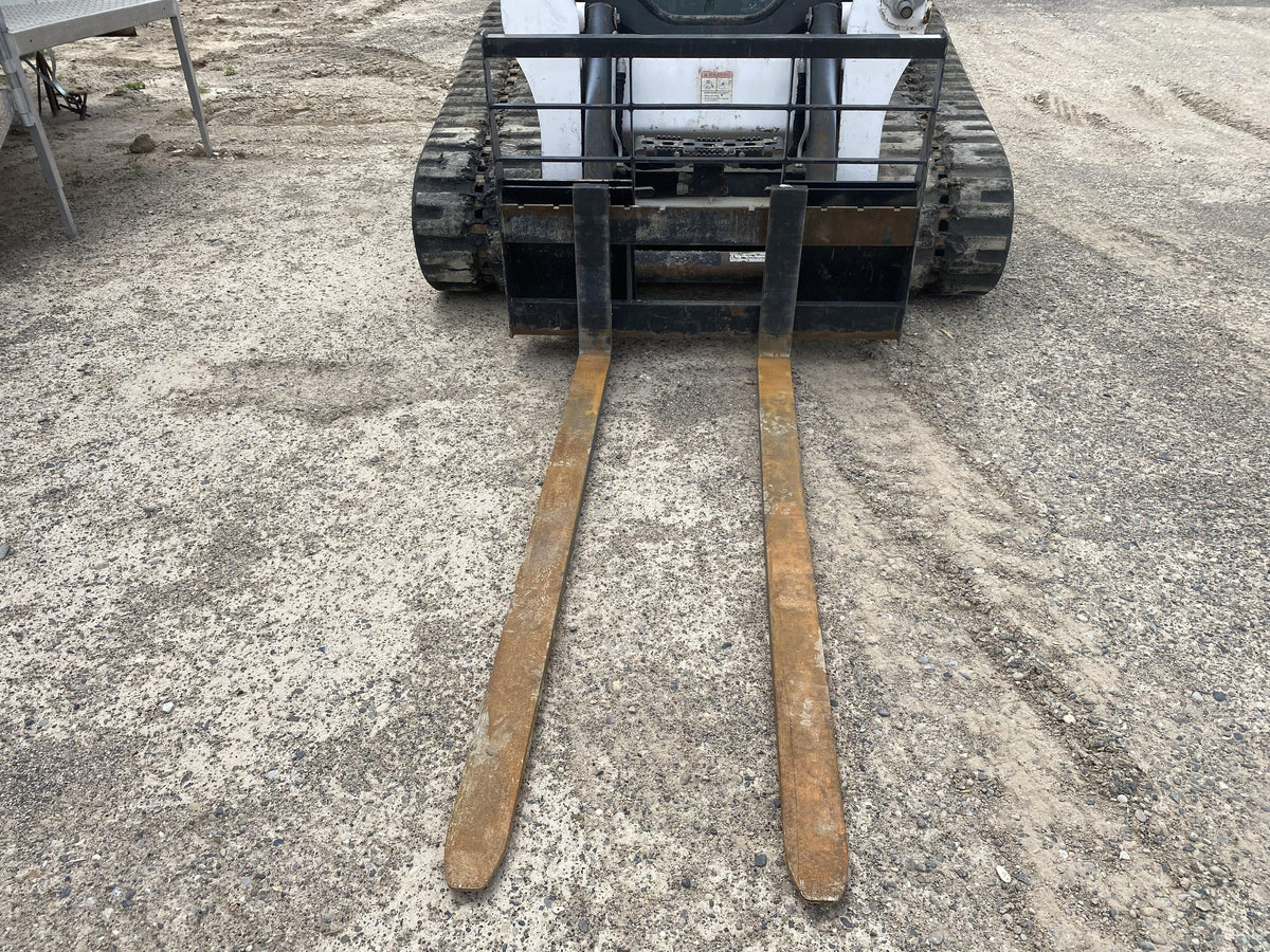 2022 ARROW MATERIAL HANDLING 60" Pallet Forks - Arrow