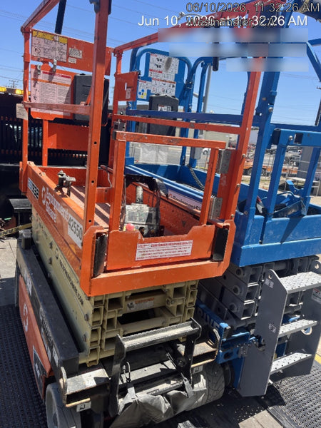 2024 JLG ES1932