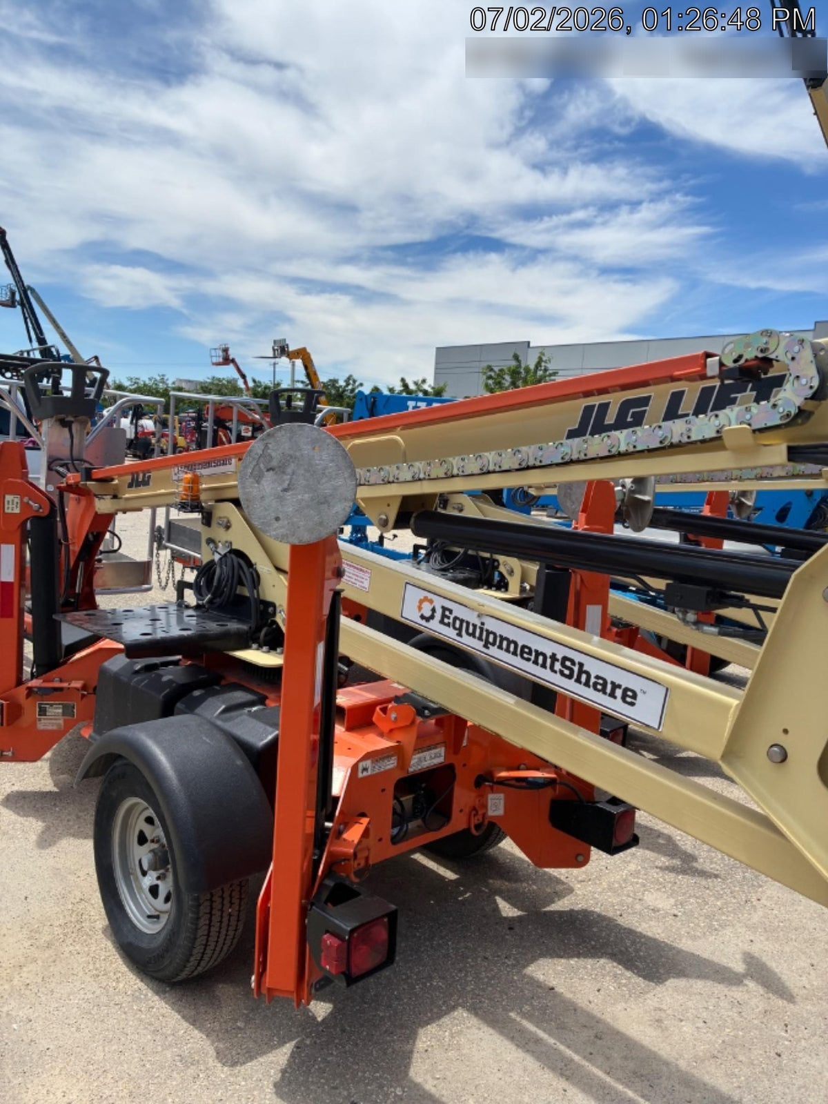 2022 JLG T350