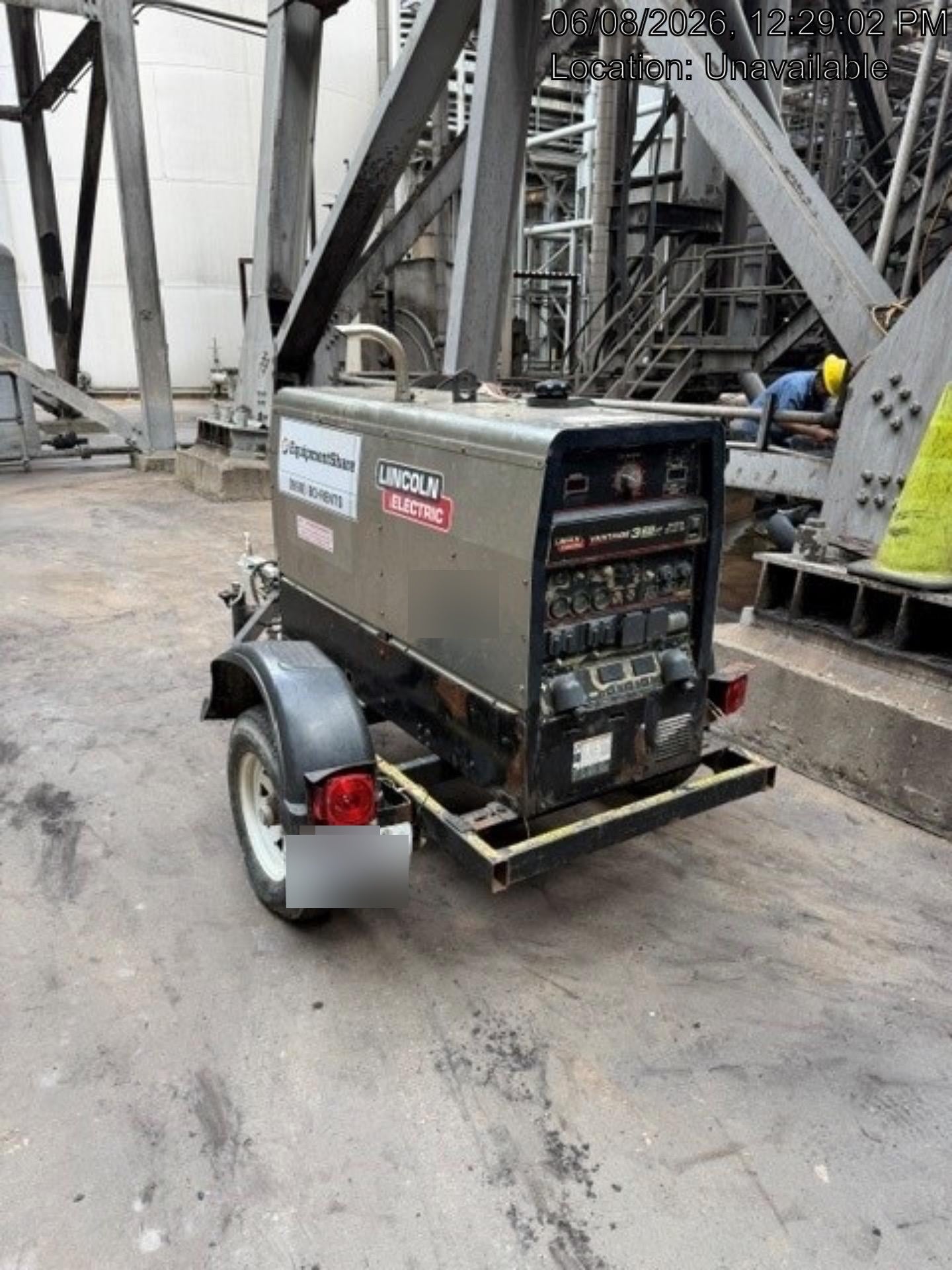 2019 Lincoln Electric Vantage 322 Lincoln Vantage 322 Welder w/Trailer, Light Kit, Cable Rack