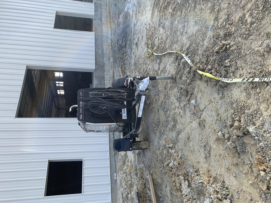 Lincoln Electric Vantage 322 Lincoln Vantage 322 Welder w/Trailer