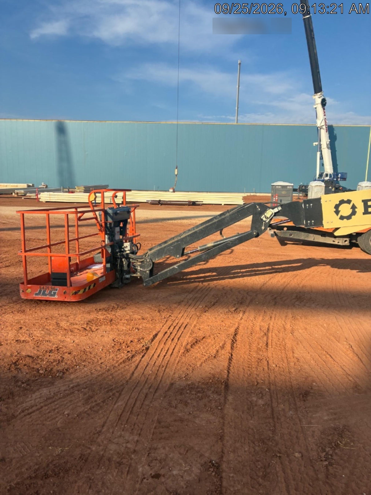 2025 JLG 660SJ