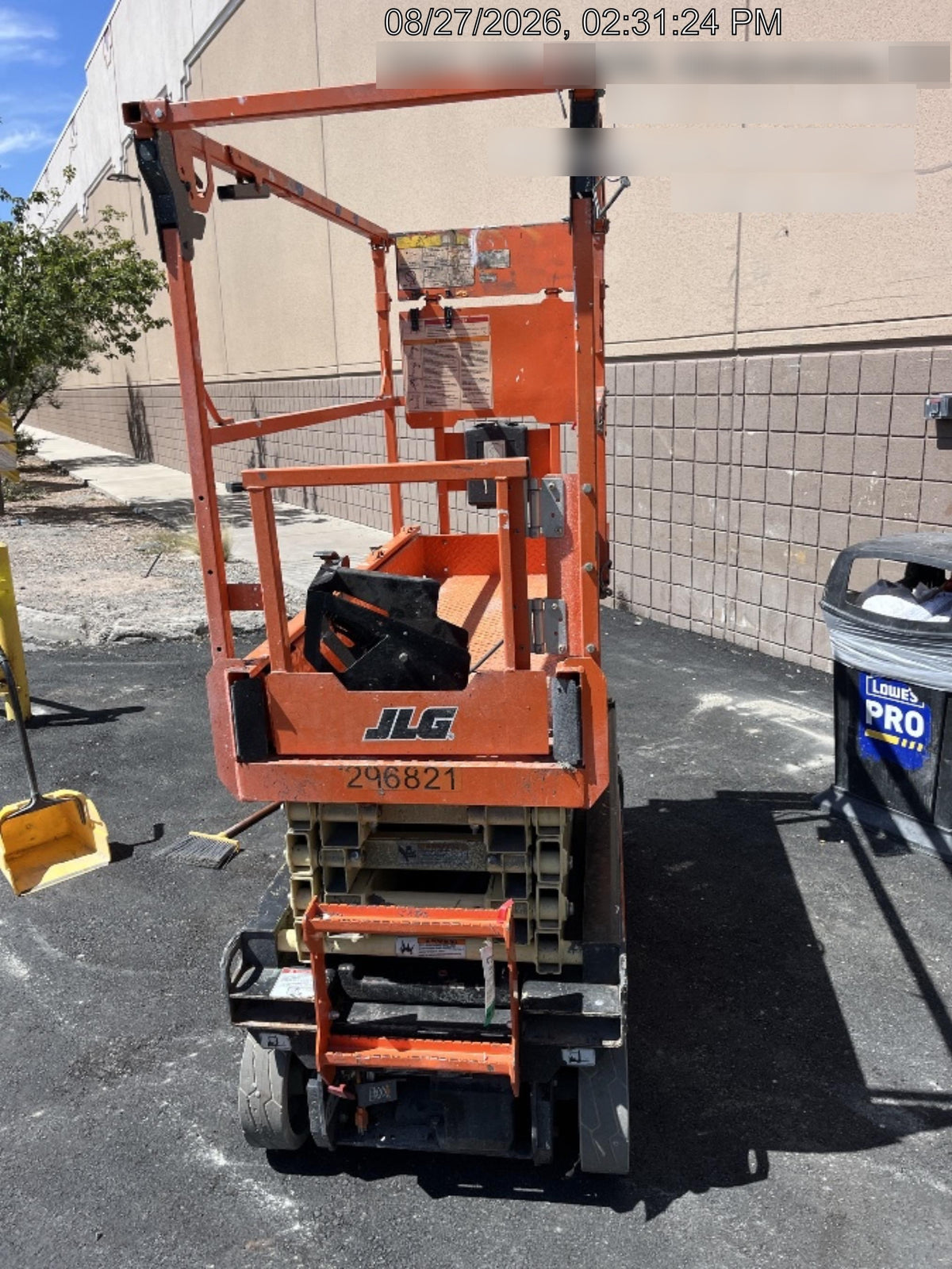 2023 JLG ES1932