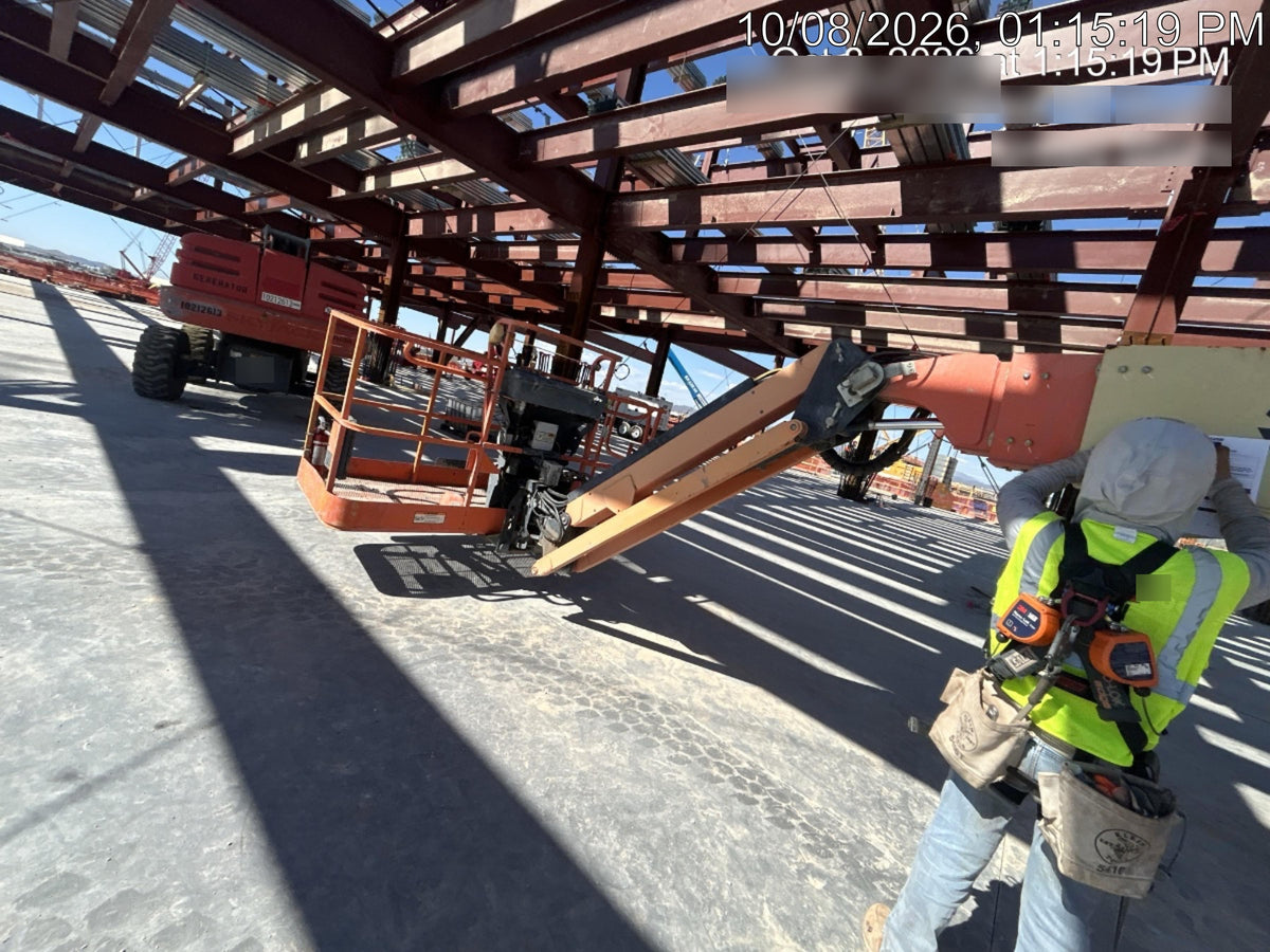 2023 JLG 660SJ