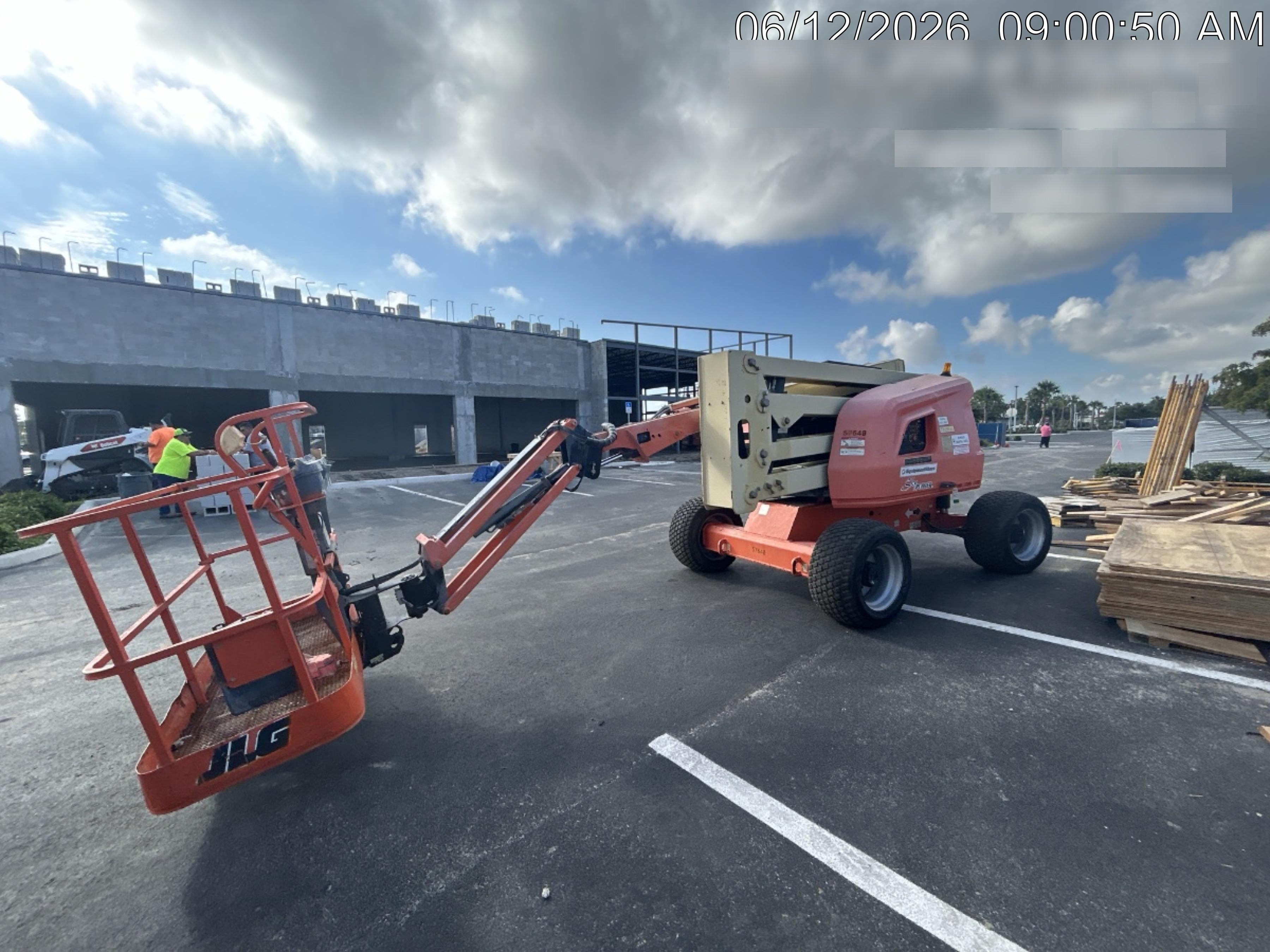 2020 JLG 450AJ