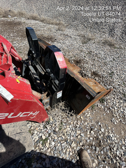 2021 TAKEUCHI 48" Pallet Forks - Takeuchi
