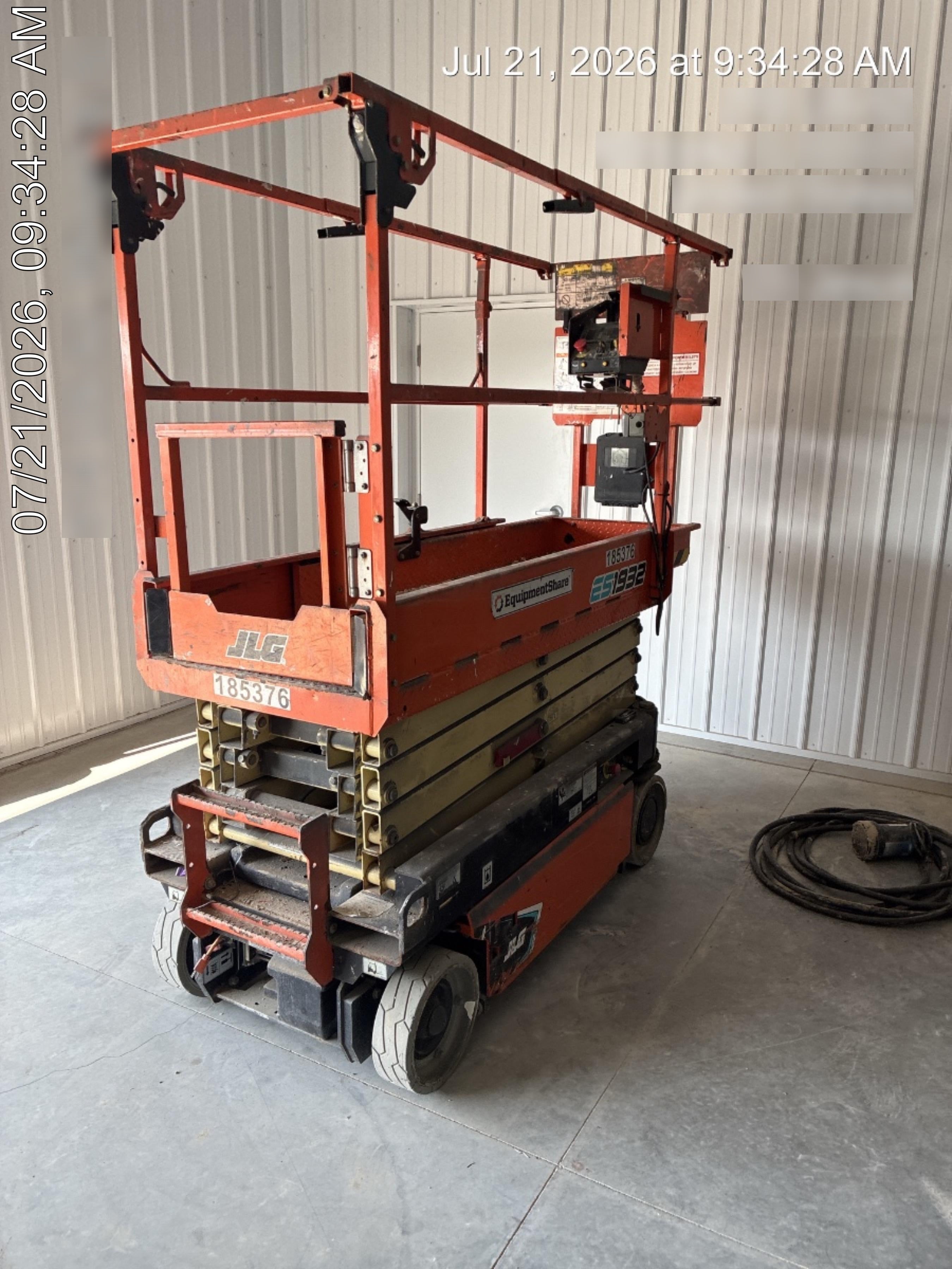 2021 JLG ES1932