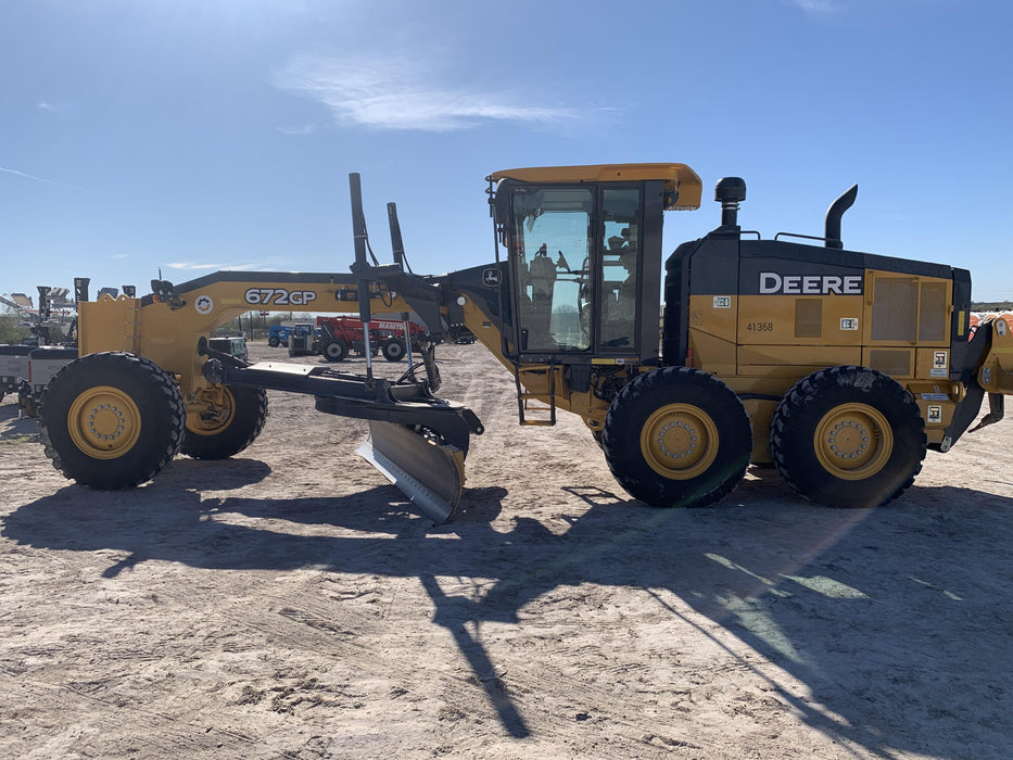 2019 JOHN DEERE 672G