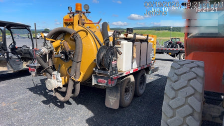 2022 Vac-Tron LP573XDT T4 Koehler Diesel Engine, 500 Gallon Debris Tank, x2 100 Gallon Water Tanks