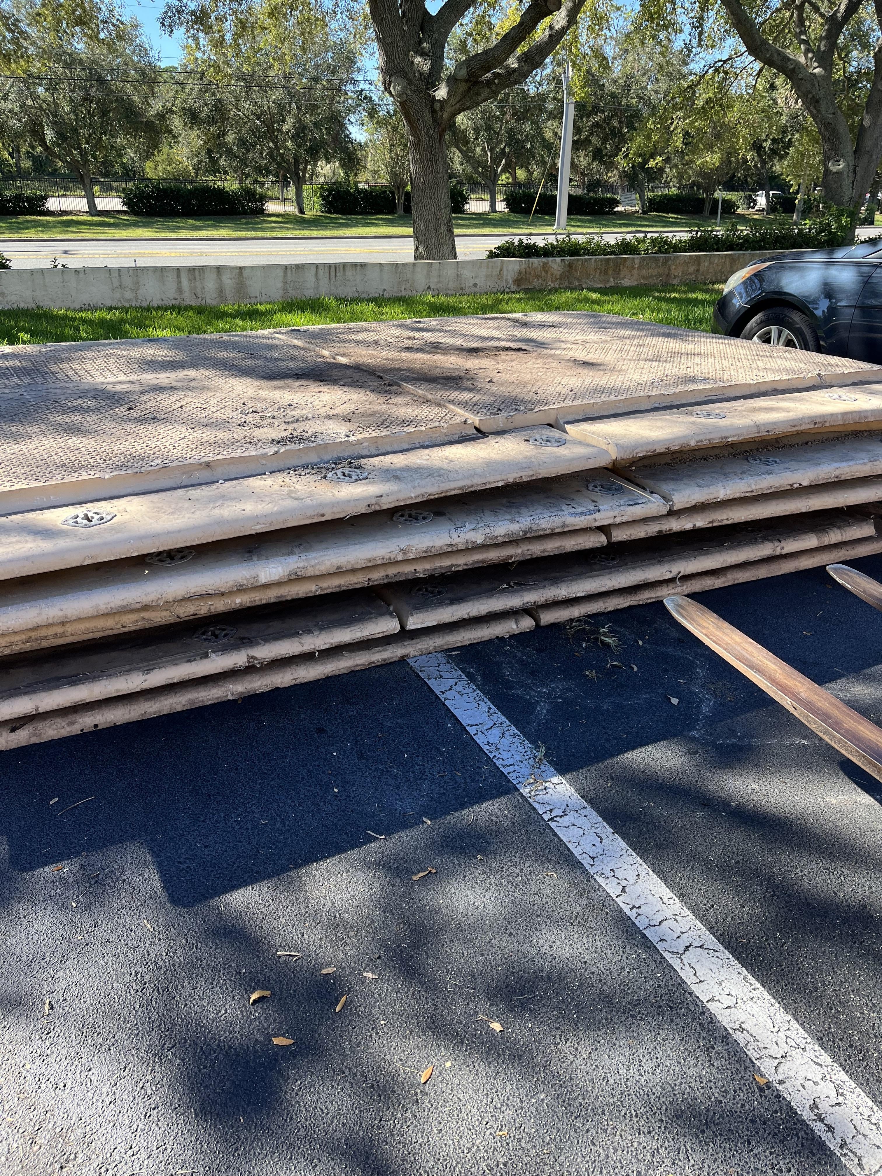 2020 MEGADECK 103635 Mat