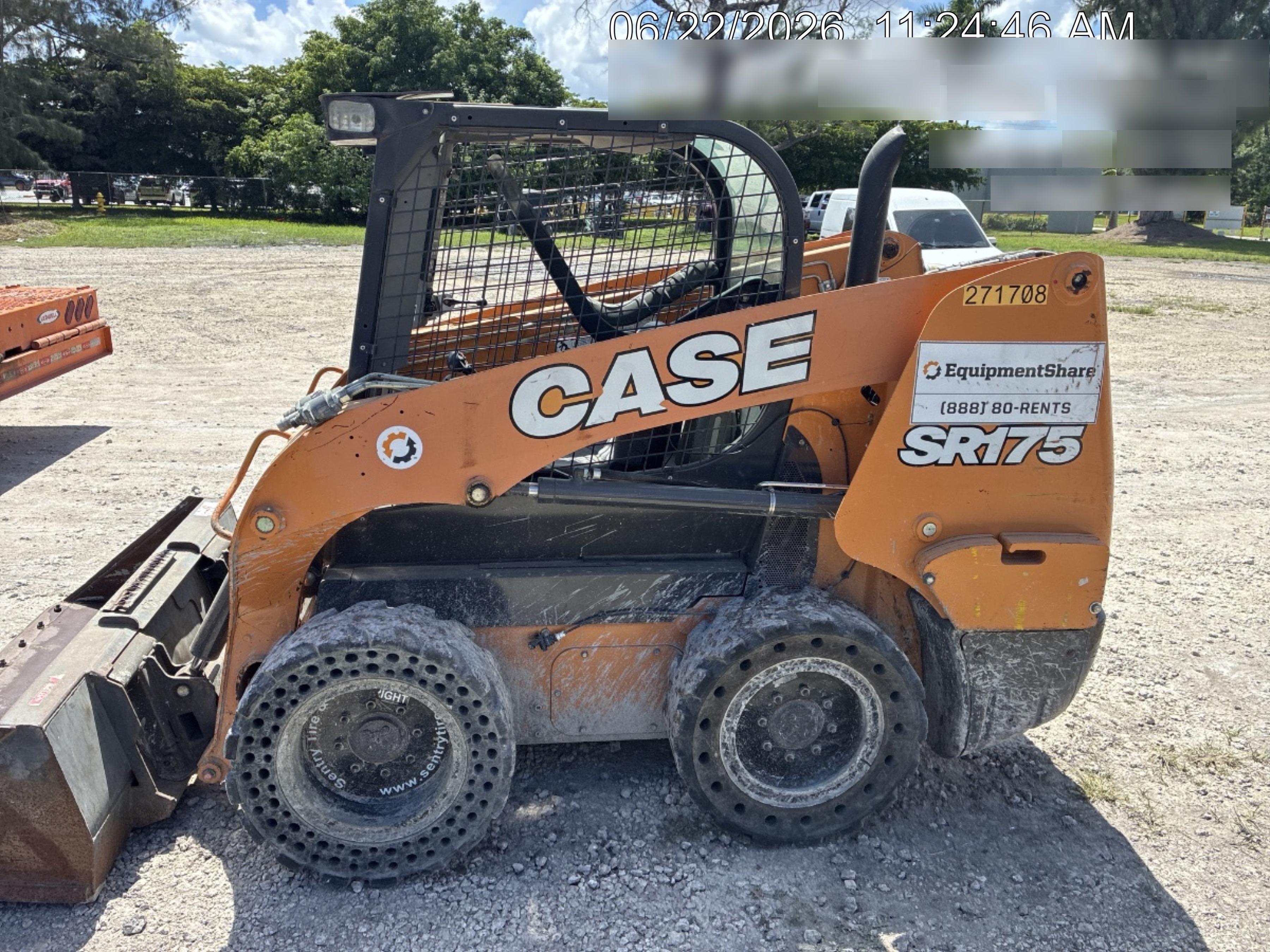 2019 CASE SR175