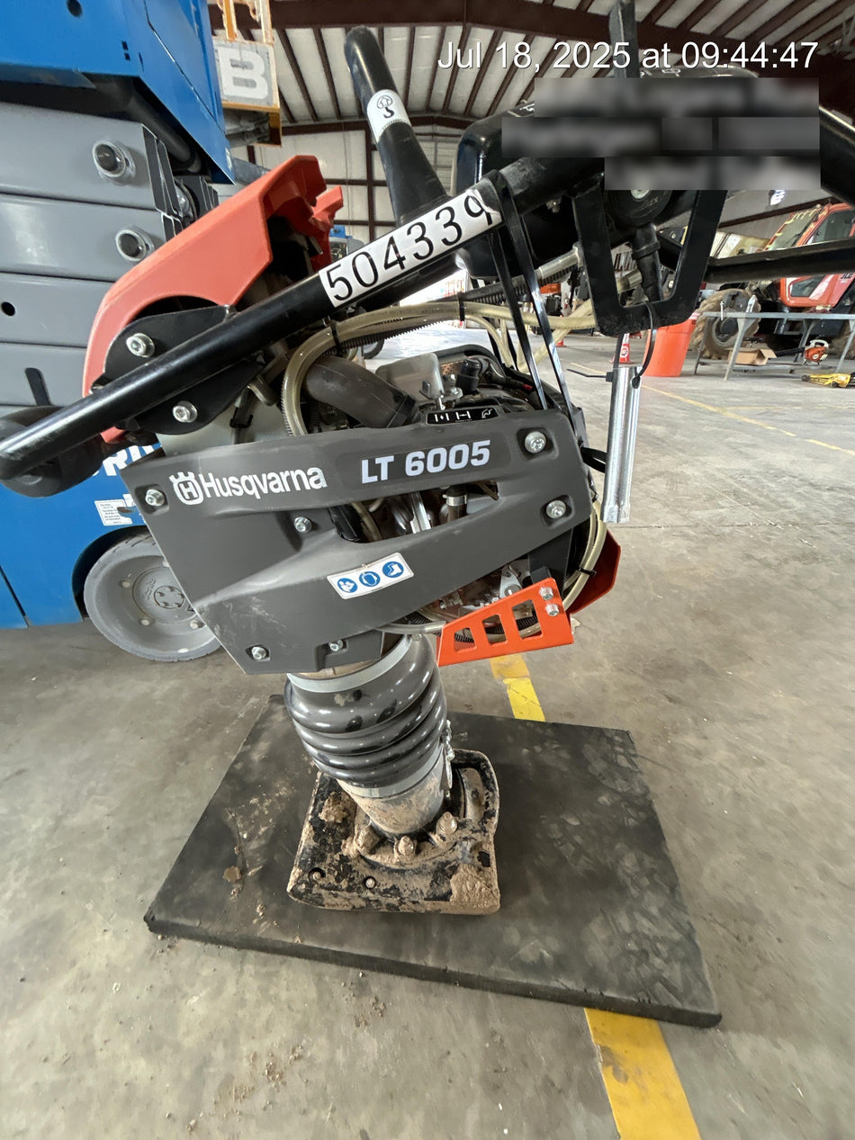 2025 HUSQVARNA LT6005